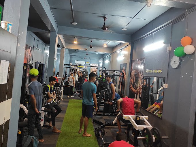 j-n-s-fitness-club2
