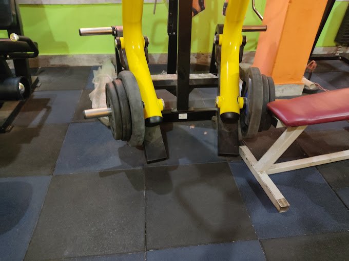 muscle-world-the-fitness-club06